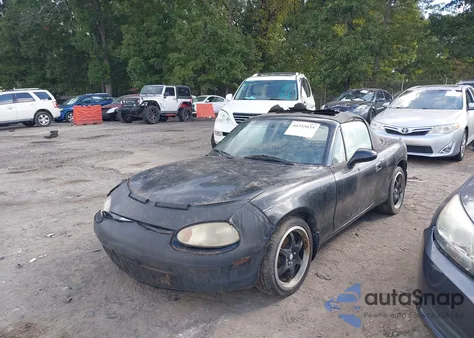 1999 Mazda Mx-5 Miata Leather Pkg/Popular Equipment Pkg/Sports Pkg/Touring Pkg z USA, uszkodzony, nr VIN JM1NB3530X0105944